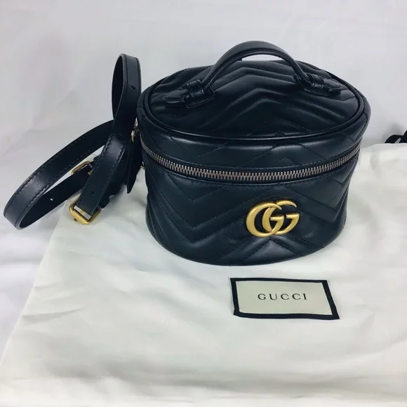 💙 AUTHENTIC Gucci Mini Round Backpack - Picture 3 of 13